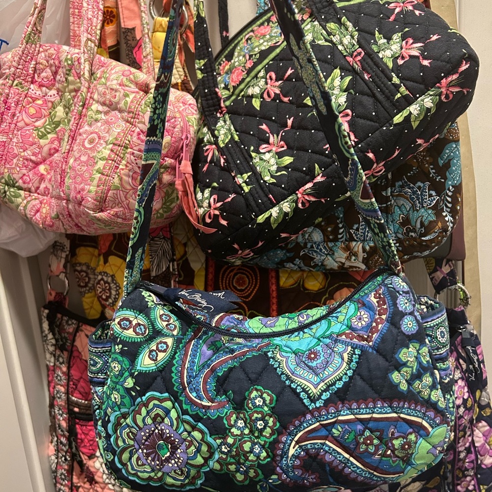 Vera Bradley- Blue Rhapsody Maggie shoulder bag